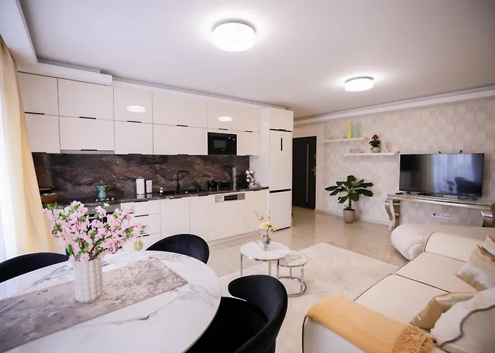 White Home Luxury