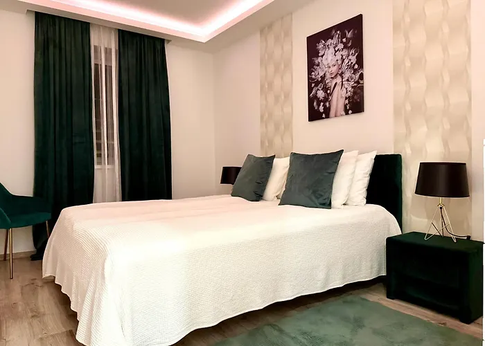 White Home Luxury